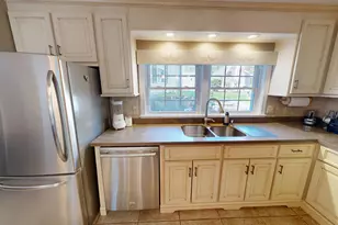 214 Mountain Rd, Cheshire, CT 06410 - Photo 11