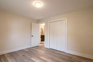 37 Walnut St, Putnam, CT 06260 - Photo 11