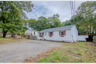 37 Walnut Street, Putnam, CT 06260 - Photo 17