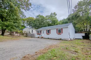 37 Walnut St, Putnam, CT 06260 - Photo 17