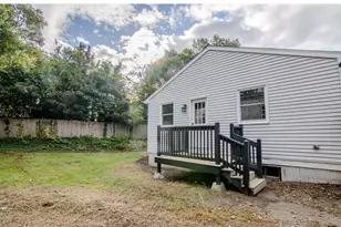 37 Walnut St, Putnam, CT 06260 - Photo 13