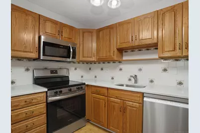 100 Wolfpit Avenue #2, Norwalk, CT 06851 - Photo 5