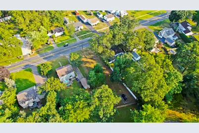 10-1/2 South Road, Enfield, CT 06082 - Photo 13