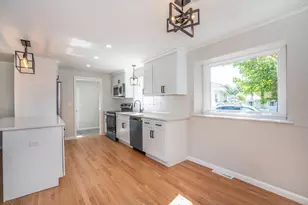 25 Fowler Dr, West Hartford, CT 06110 - Photo 19