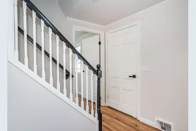 25 Fowler Drive, West Hartford, CT 06110 - Photo 3