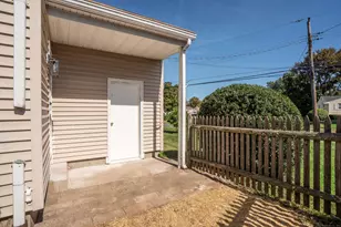 25 Fowler Dr, West Hartford, CT 06110 - Photo 37