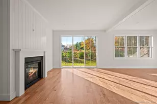 12 Fieldstone Ct, Bethel, CT 06801 - Photo 3