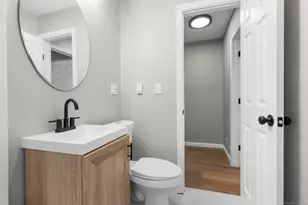 81 Melrose Dr, New Haven, CT 06513 - Photo 15