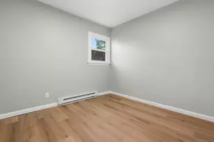 81 Melrose Dr, New Haven, CT 06513 - Photo 7