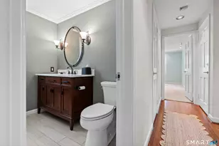 8 Berwyn Ln, West Hartford, CT 06107 - Photo 19