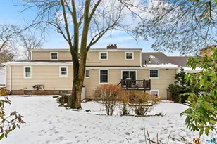 8 Berwyn Ln, West Hartford, CT 06107 - Photo 31