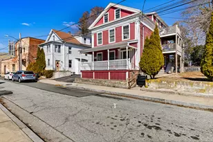 9 Brewer St, New London, CT 06320 - Photo 5