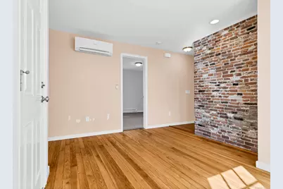 9 Brewer Street, New London, CT 06320 - Photo 19