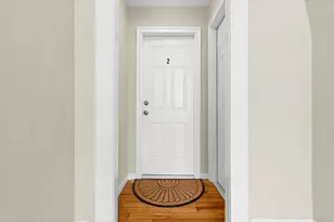 9 Brewer St, New London, CT 06320 - Photo 15