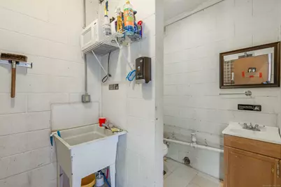 184 Franklin Avenue, Hartford, CT 06114 - Photo 13