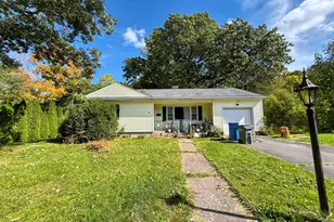 39 Alice Dr, Manchester, CT 06042 - Photo 1