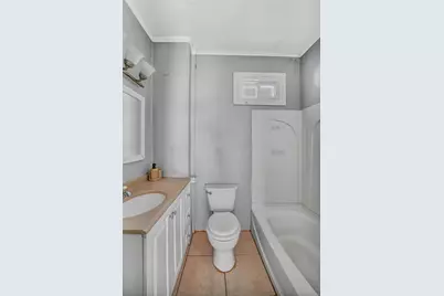 221 Willow Street #2nd Floor, Waterbury, CT 06710 - Photo 9