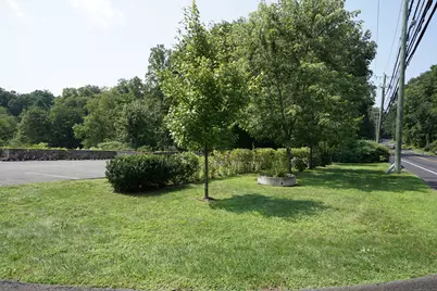 1086 Long Ridge Road #Left, Stamford, CT 06903 - Photo 11