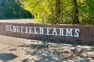 83 Oldefield Farms Rd, Enfield, CT 06082 - Photo 3