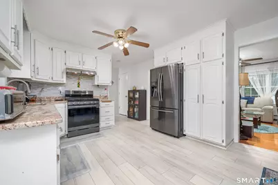 14 Lincoln Street, Farmington, CT 06085 - Photo 11