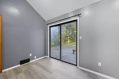 62 Chatham Lane, Bristol, CT 06010 - Photo 9