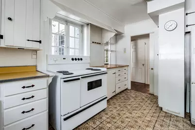 9 Long Hill Road, East Hampton, CT 06456 - Photo 15