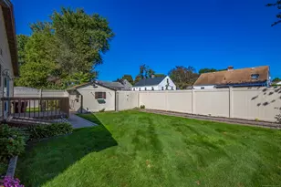 60 S Alhambra Cir, Agawam, MA 01001 - Photo 27