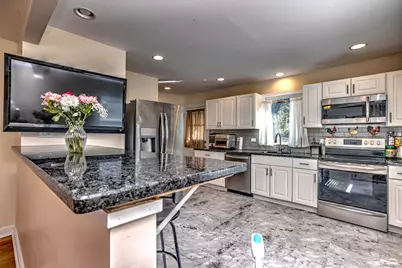 32 Roberts Street, Seymour, CT 06483 - Photo 15