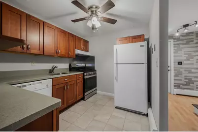 263 Williamstown Court #263, Newington, CT 06111 - Photo 5