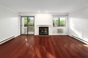 19 Woodway Rd, Stamford, CT 06907 - Photo 9