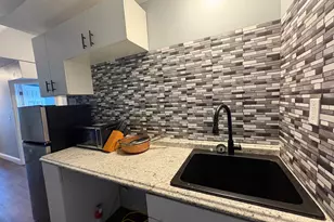 679 Shelton St, Bridgeport, CT 06608 - Photo 19