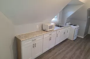 118 Warrenton Ave, Hartford, CT 06105 - Photo 9