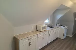 118 Warrenton Ave, Hartford, CT 06105 - Photo 5