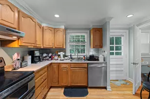 627 Millville Ave, Naugatuck, CT 06770 - Photo 11