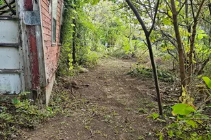 69 Johnson St, Naugatuck, CT 06770 - Photo 9