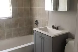 263 Martin St, Hartford, CT 06120 - Photo 3