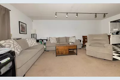 53 Brushy Plain Road #APT 4E, Branford, CT 06405 - Photo 9