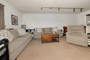 53 Brushy Plain Rd, Branford, CT 06405 - Photo 9