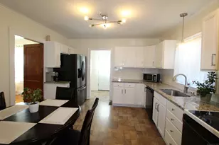 21 Dale Rd, Wethersfield, CT 06109 - Photo 9