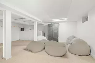 51 Reeder Ln, New Canaan, CT 06840 - Photo 17