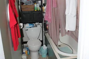 23 Howe St, Meriden, CT 06450 - Photo 21