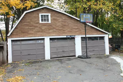 23 Howe Street, Meriden, CT 06450 - Photo 5