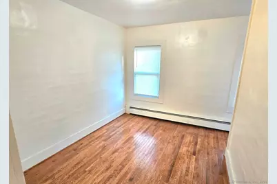 3 Martin Street, Enfield, CT 06082 - Photo 9