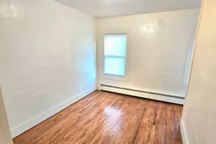 3 Martin St, Enfield, CT 06082 - Photo 9