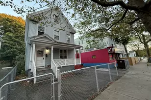 597 Winchester Ave, New Haven, CT 06511 - Photo 1