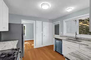 2085 Manchester Rd, Glastonbury, CT 06033 - Photo 9