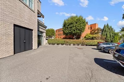 21 Forest Street #C1, New Canaan, CT 06840 - Photo 5