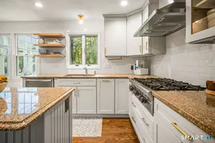 1115 Galloping Hill Rd, Fairfield, CT 06824 - Photo 11