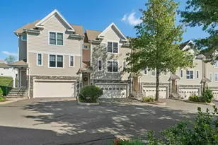 179 Remy Ct, Shelton, CT 06484 - Photo 3