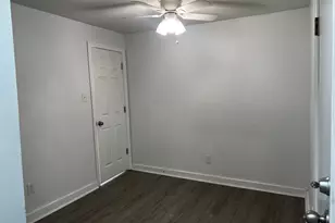 40 Portland Ave, Old Lyme, CT 06371 - Photo 13